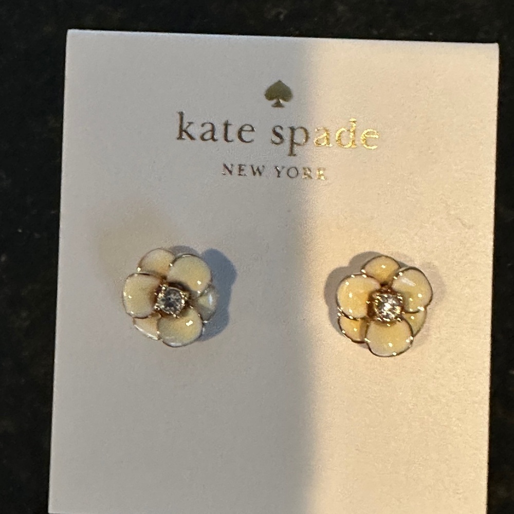 KATE SPADE Precious Pansy Gold Mother-Of-Pearl Stud Earrings NEW